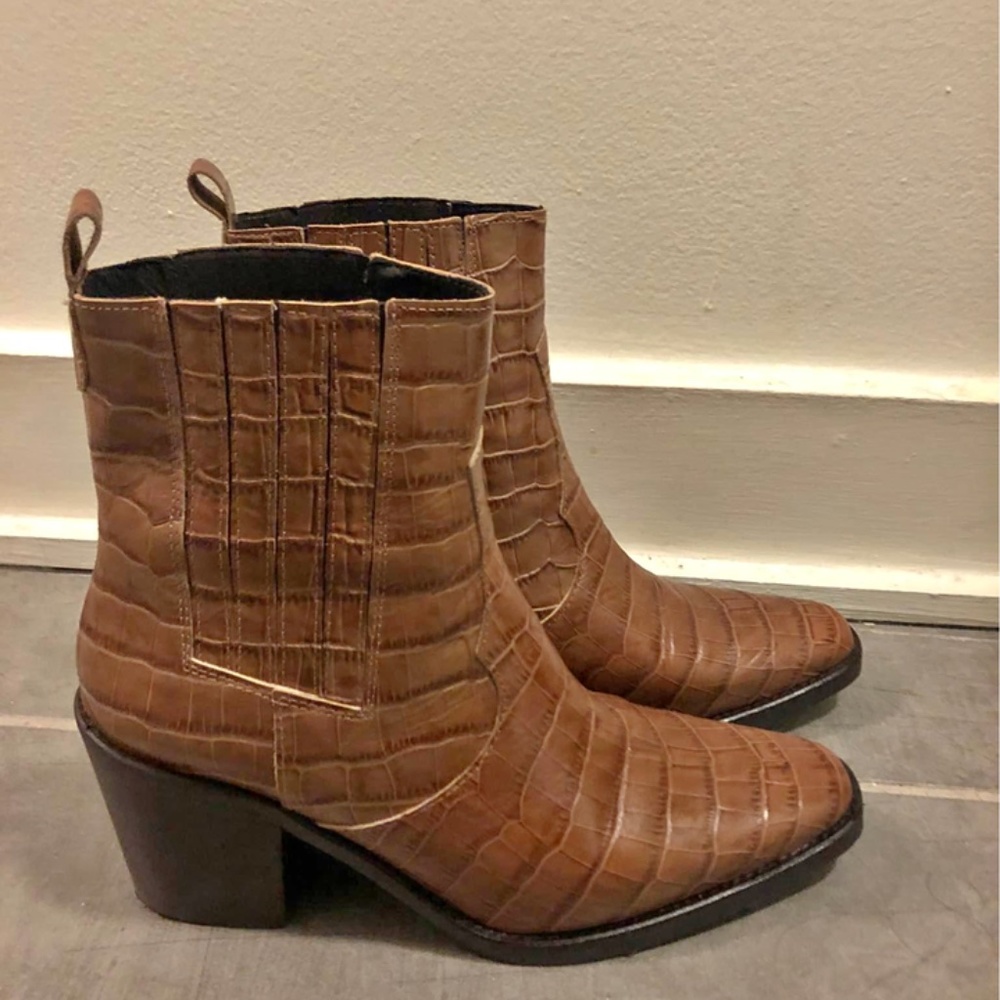 L’intervalle leather booties